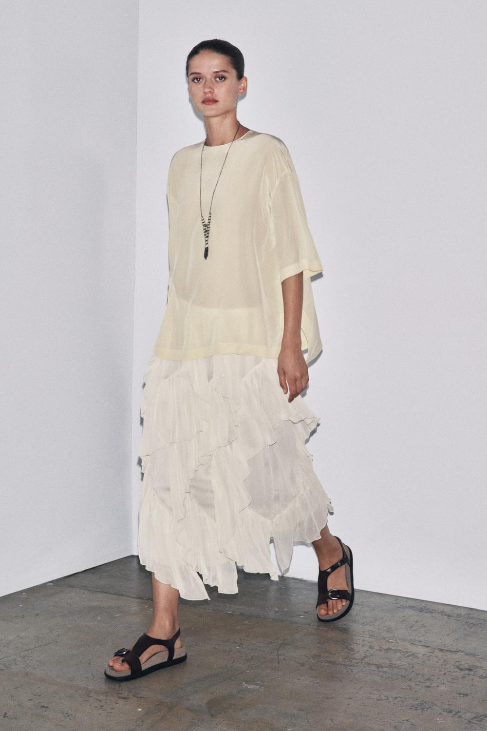 ZARA ТОП ИЗ ШЕЛКА С КОРОТКИМИ РУКАВАМИ — ZW COLLECTION LIMITED EDITION, ЦВЕТ СЛИВОЧНОГО МАСЛА