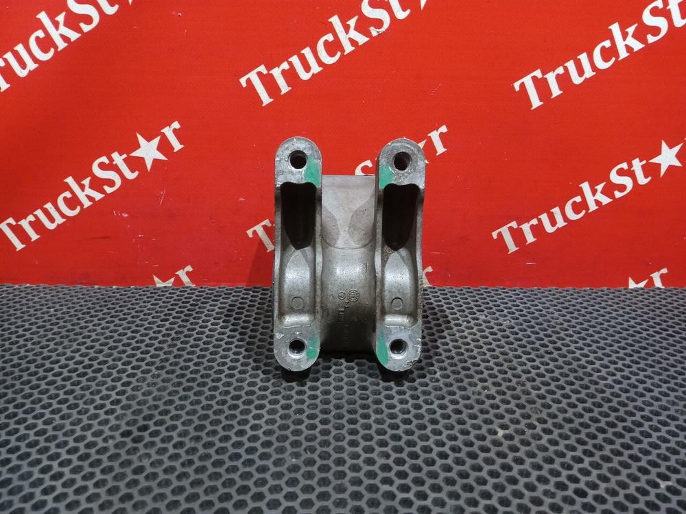 Подушка двигателя передняя 2018г