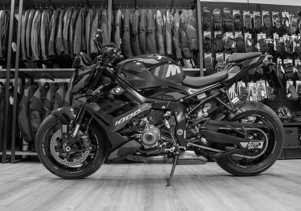 M 1000 R г. 2024 Пробег: 162 км.