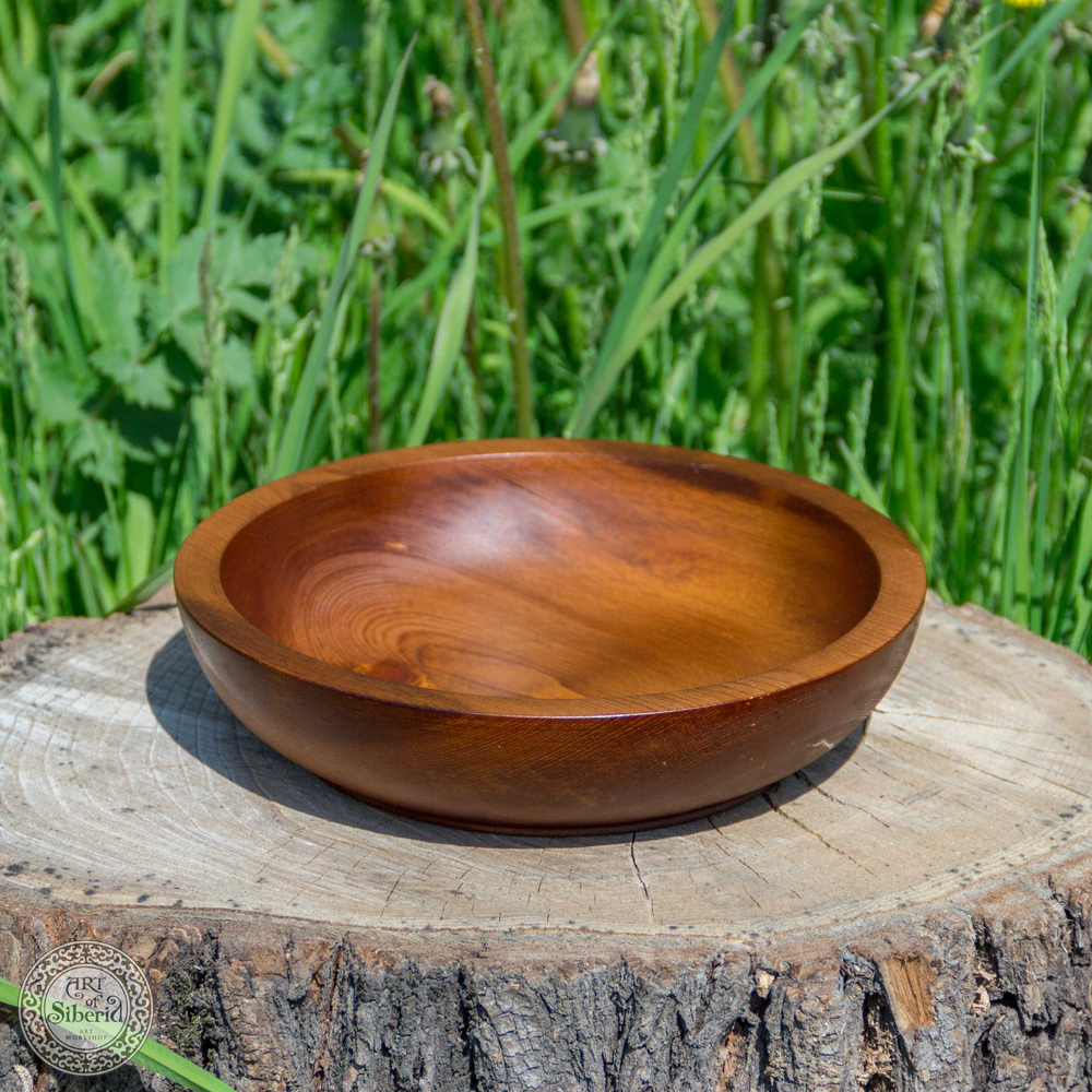 Деревянная тарелка Art of Siberia из сибирского кедра, 22 см. T41