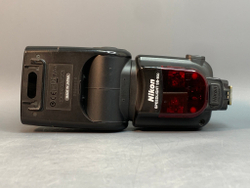 Nikon Speedlight SB-900