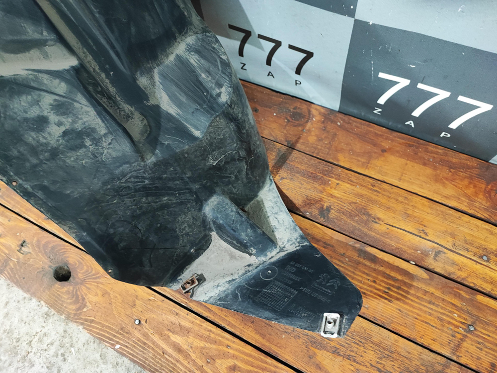 Подкрылок задний левый Citroen C4 2 10-22 Б/У Оригинал 9803707080