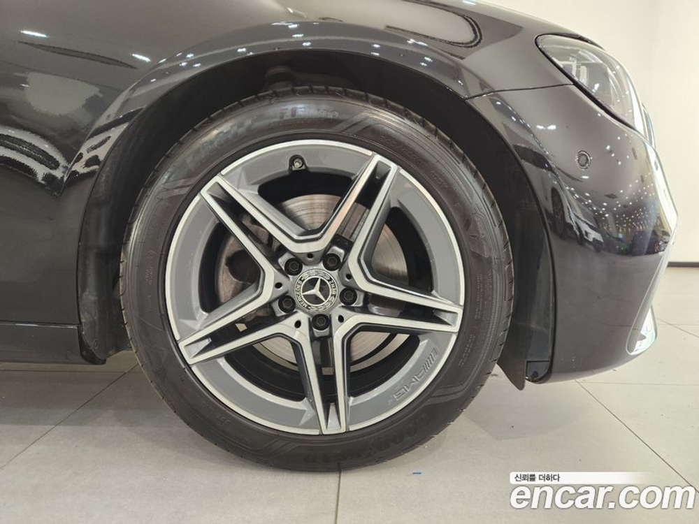 Mercedes-Benz E-Class W213 E250 AMG Line (10.2022)
