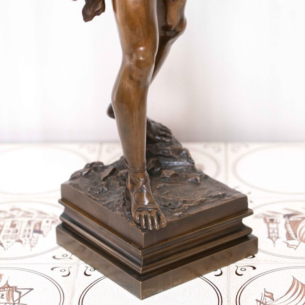 Бронзовая  скульптура  «Галльский воин»