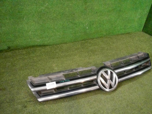 Решетка радиатора VW Touareg 2 NF (2010-2014)