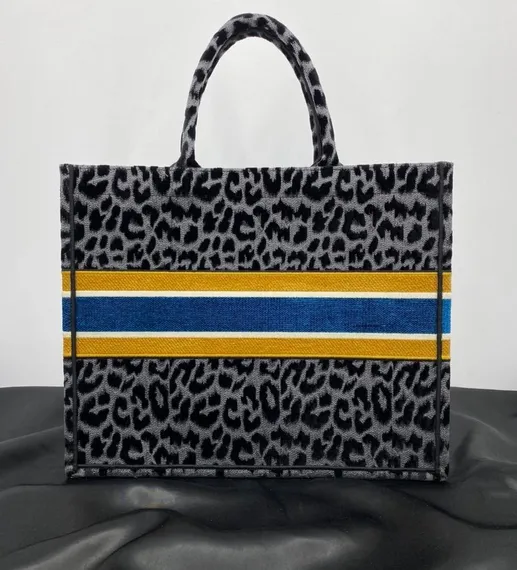Сумка Dior Book Tote, модель маленького формата темно-серый