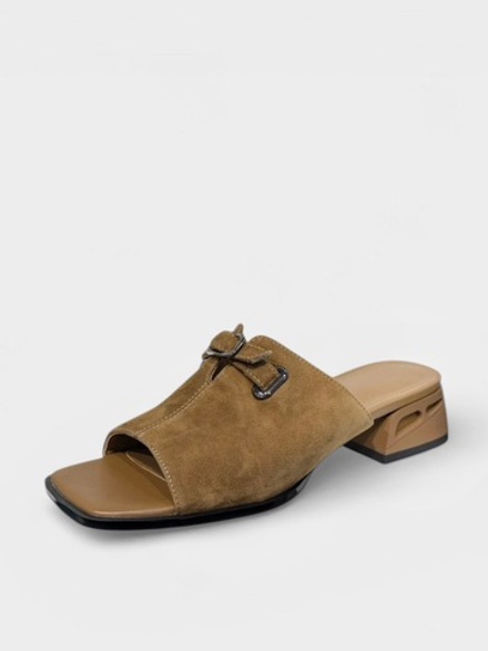 Сабо на каблуке