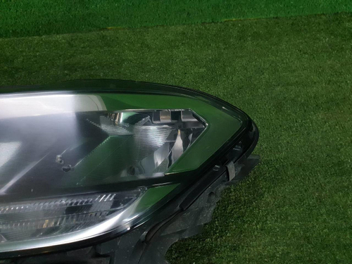 Фара левая VW Polo 6 (2020-н.в.) LED (В пленке)