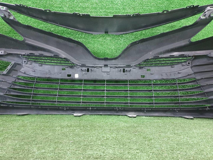 Бампер передний Toyota Camry 8 XV70 (2017-2021)