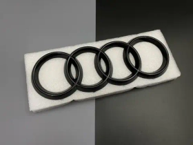 Эмблема шильдик логотип с клеевой основой Кольца для Audi 272 х 98 мм