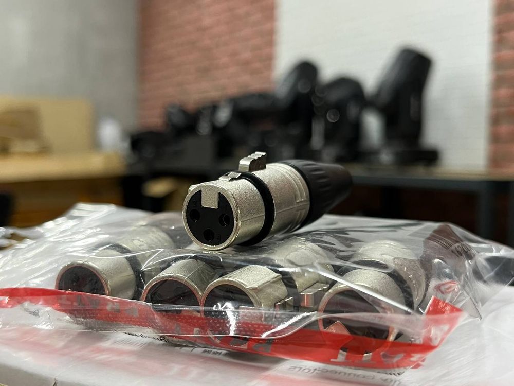 XLR Female