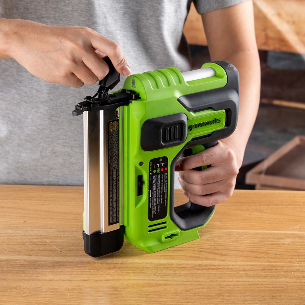 Нейлер аккумуляторный Greenworks, GD24BN, 3400707,24v, без АКБ и ЗУ