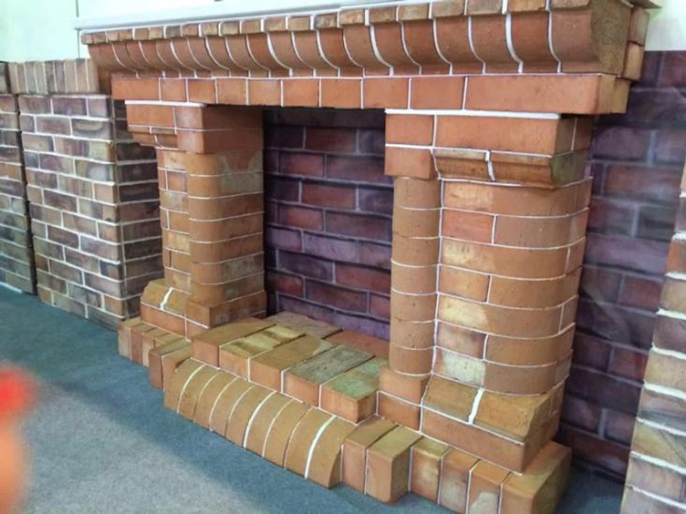 Кирпич полнотелый (М-125 (г.Энгельс) 320 шт  фасонный рядовой Ф 18)2