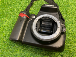 Nikon D5000 + 18-55mm 13400 кадров Покупка/Продажа