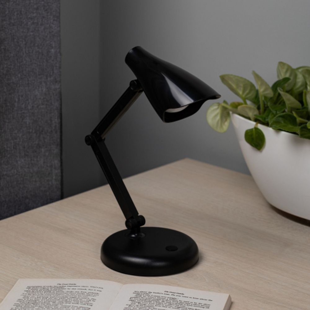 Настольный светильник ЭРА NLED-515-4W-BK светодиодный черный | Светодиодные настольные лампы