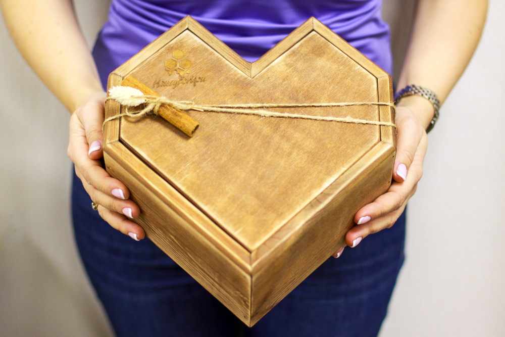Медовый подарочный набор HoneyForYou "Love Box" в деревянном ящике