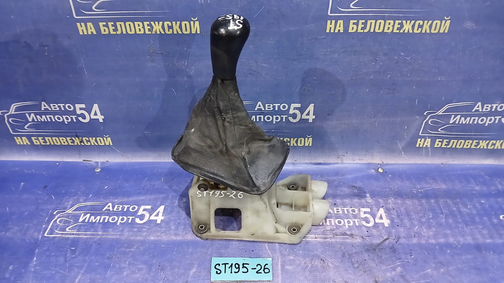 Селектор МКПП TOYOTA CARINA 1993