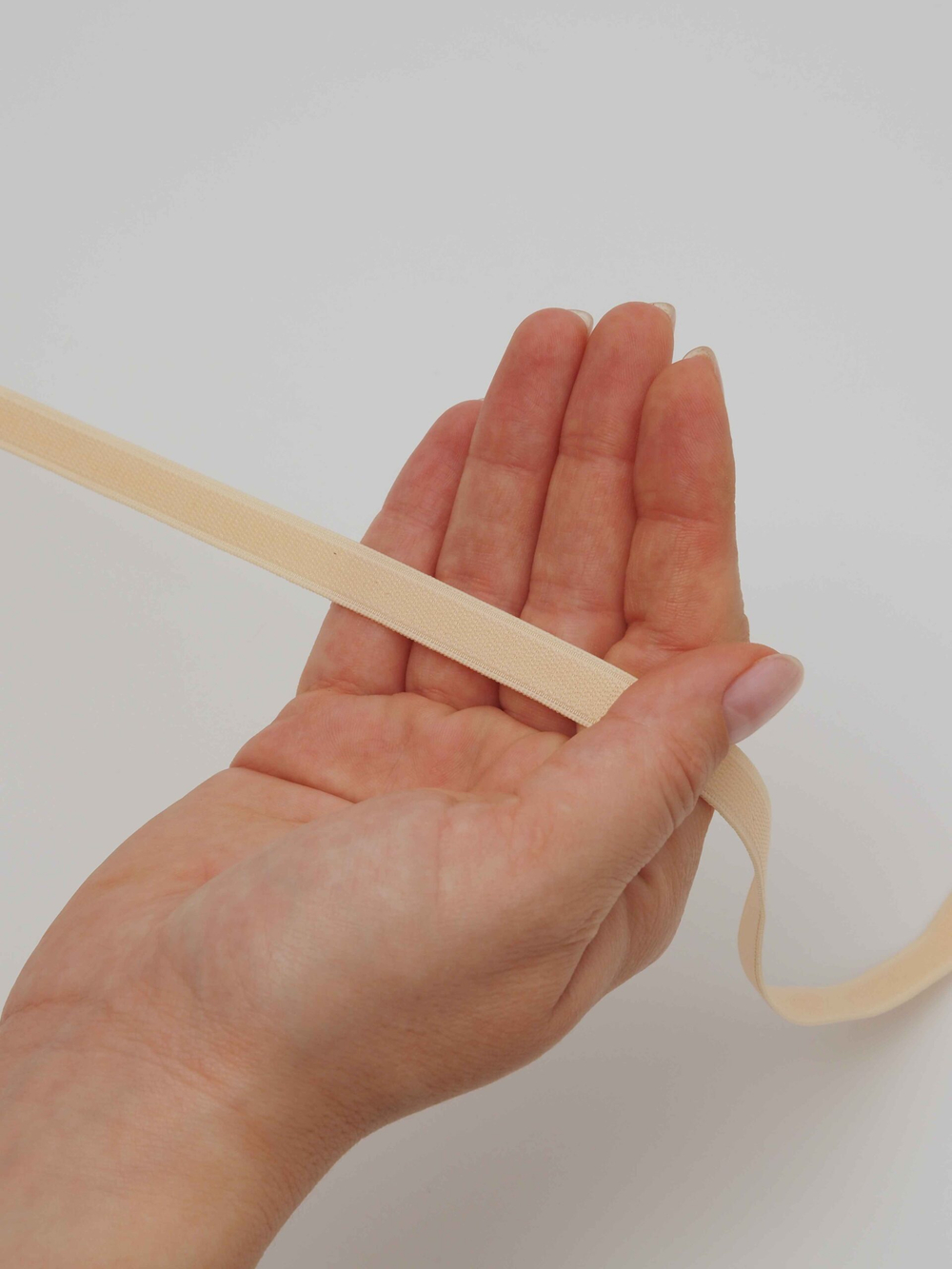 Резинка бретелечная пион глянцевая ширина 10 мм