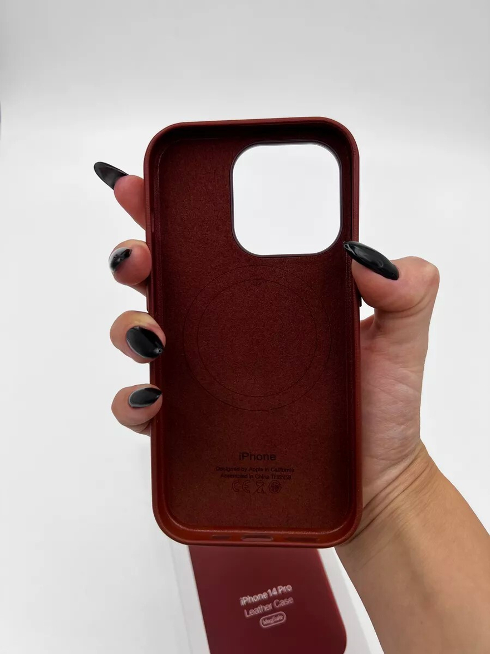 Кожаный чехол Leather Case iPhone 14 Pro | Umber Темно-Коричневый