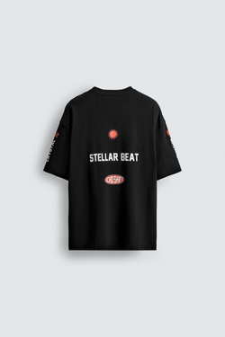 ZARA ФУТБОЛКА С КОНТРАСТНЫМИ ГРАФИЧЕСКИМИ ЭЛЕМЕНТАМИ, ЧЕРНЫЙ