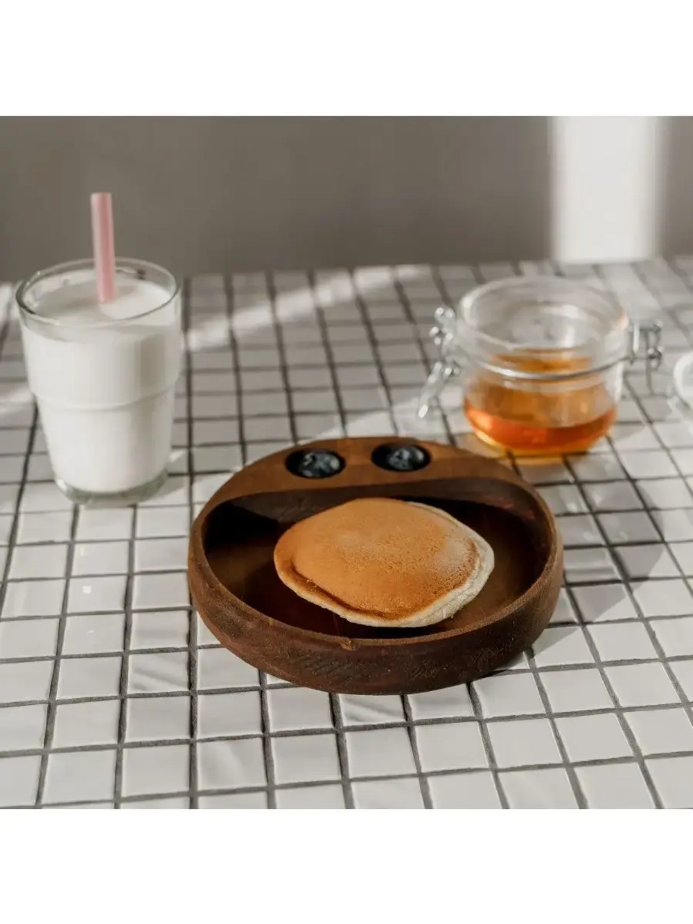 Деревянная менажница "Смайл" из кедра