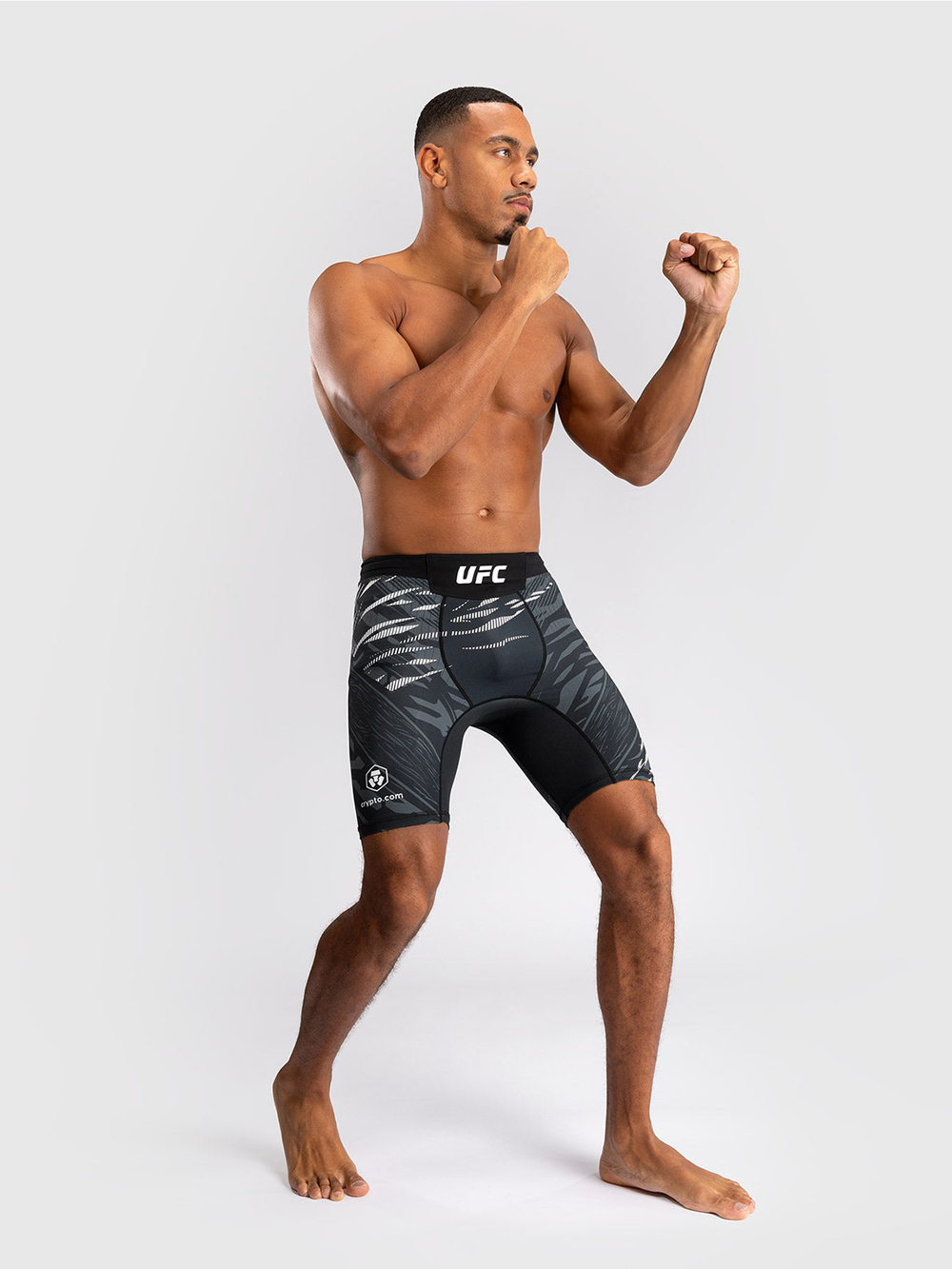 Компрессионные шорты UFC Fusion by Venum Authentic Fight Night Black