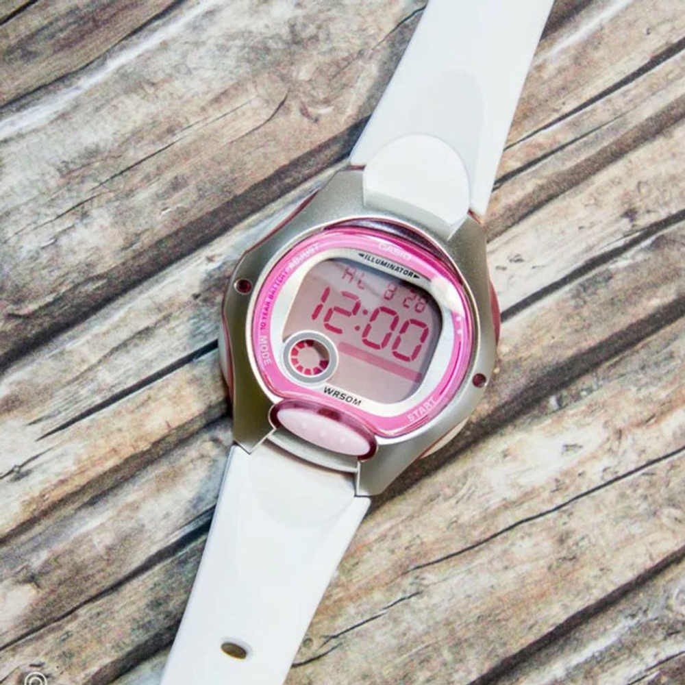 Женские наручные часы Casio LW-200-7A