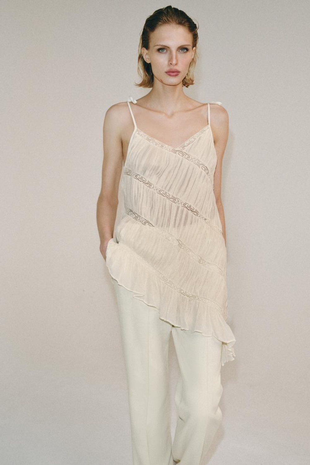 ZARA ТОП АСИММЕТРИЧНОГО КРОЯ СО СКЛАДКАМИ — ZW COLLECTION, ЭКРЮ