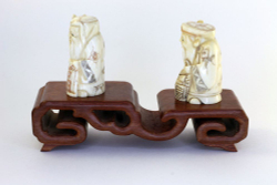 Сет нэцкэ Дзюродзин и Фукурокудзю на подставке