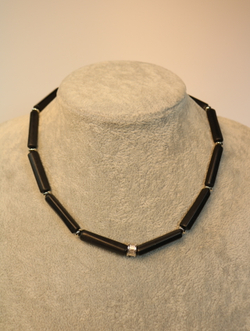 Чокер-колье из шунгита "Городская броня"