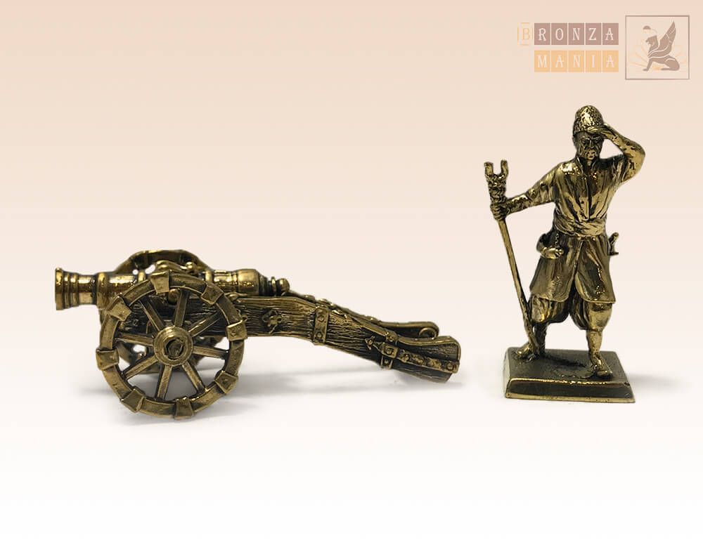 фигурка Казак сечевой с пушкой