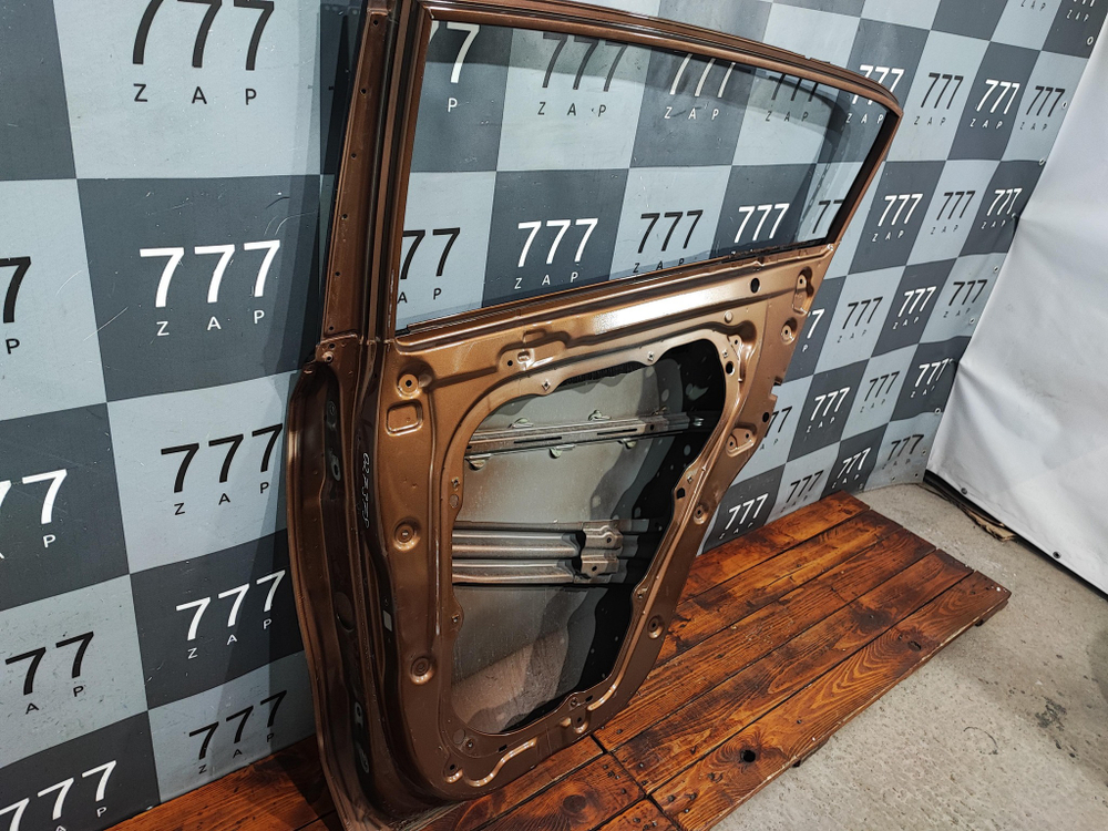 Дверь задняя правая Kia Sportage 4 (QL) 16-22 Б/У Оригинал 77004F1000