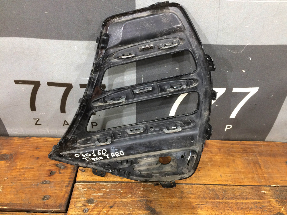 Накладка переднего бампера Chery Tiggo 7 Pro 20-нв Б/У Оригинал 602000945AA