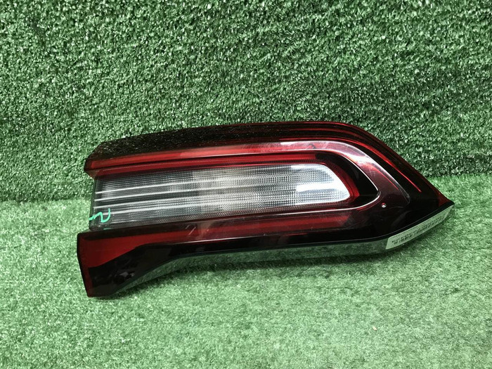 Фонарь левый внутренний BMW X5 G05 (2018-2023)