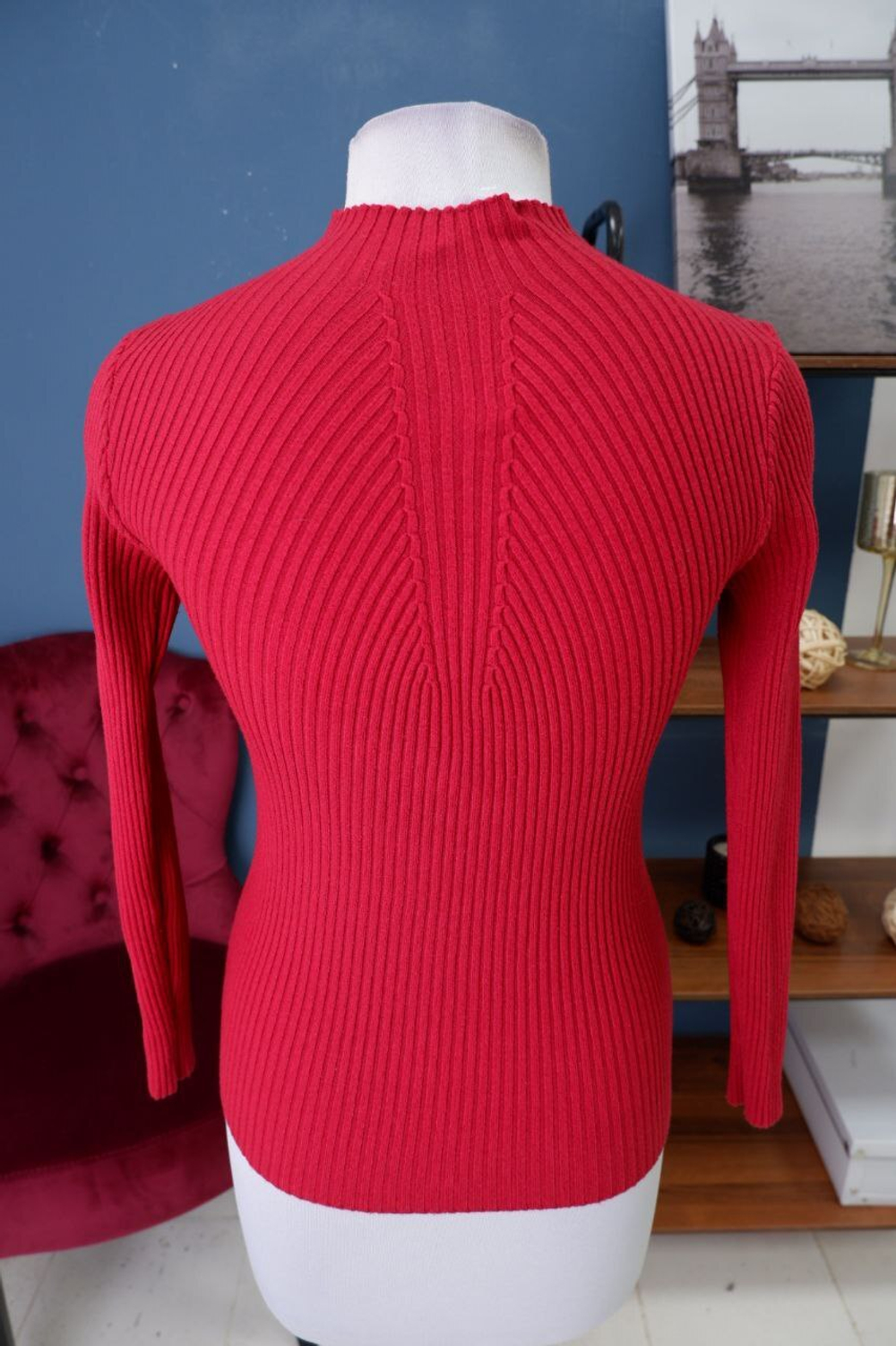 Джемпер трикотажный 42 размер