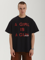 Мужская Футболка Girl Is A Gun