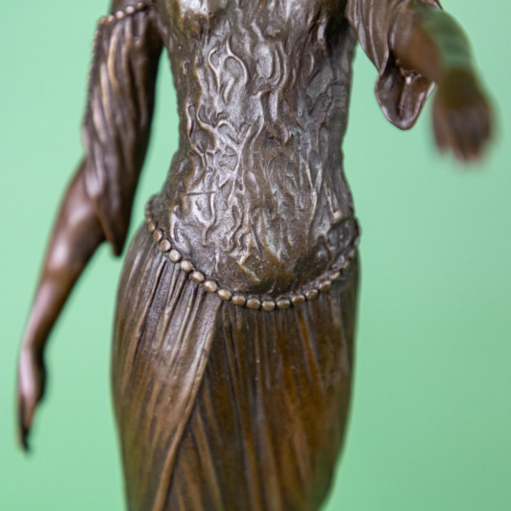 Кабинетная скульптура в стиле Ар-Деко «Танцовщица»