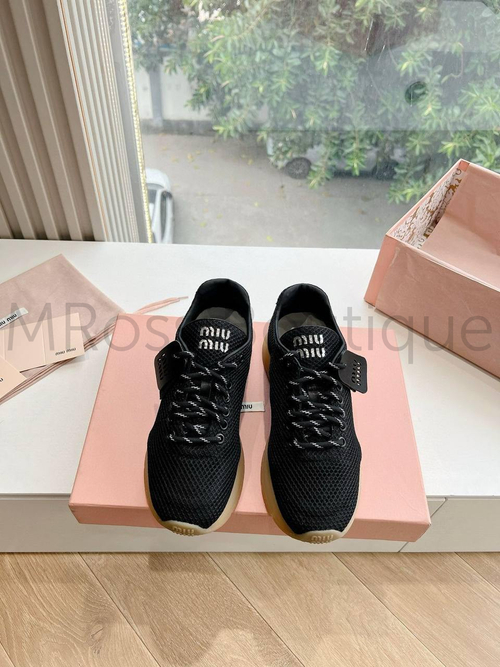 Кроссовки Miu Miu женские черные с черно-белой шнуровкой