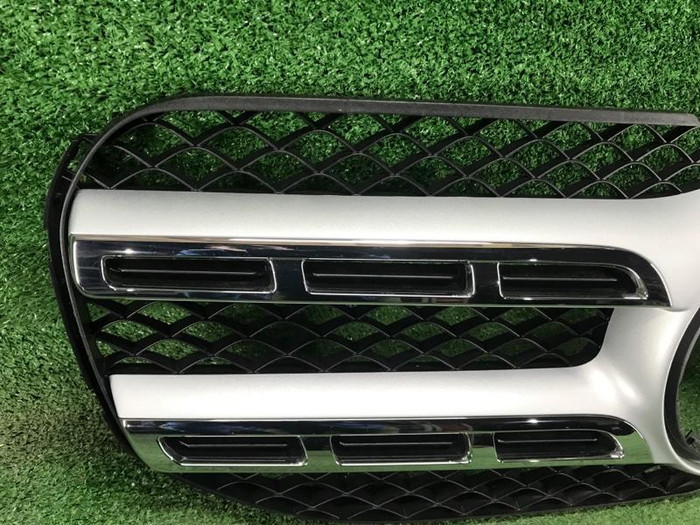 Решетка радиатора Mercedes GLS x167 (2019-2023)