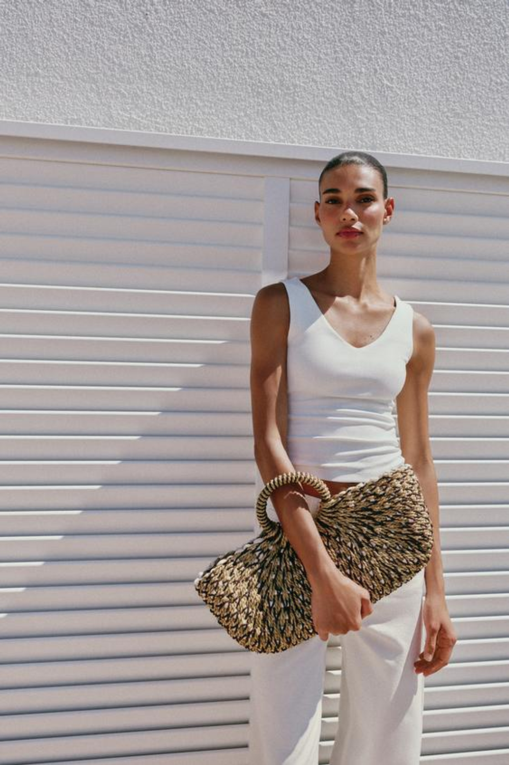 ZARA ПЛЕТЕНАЯ СУМКА-КОРЗИНА, ДВУХЦВЕТНЫЙ