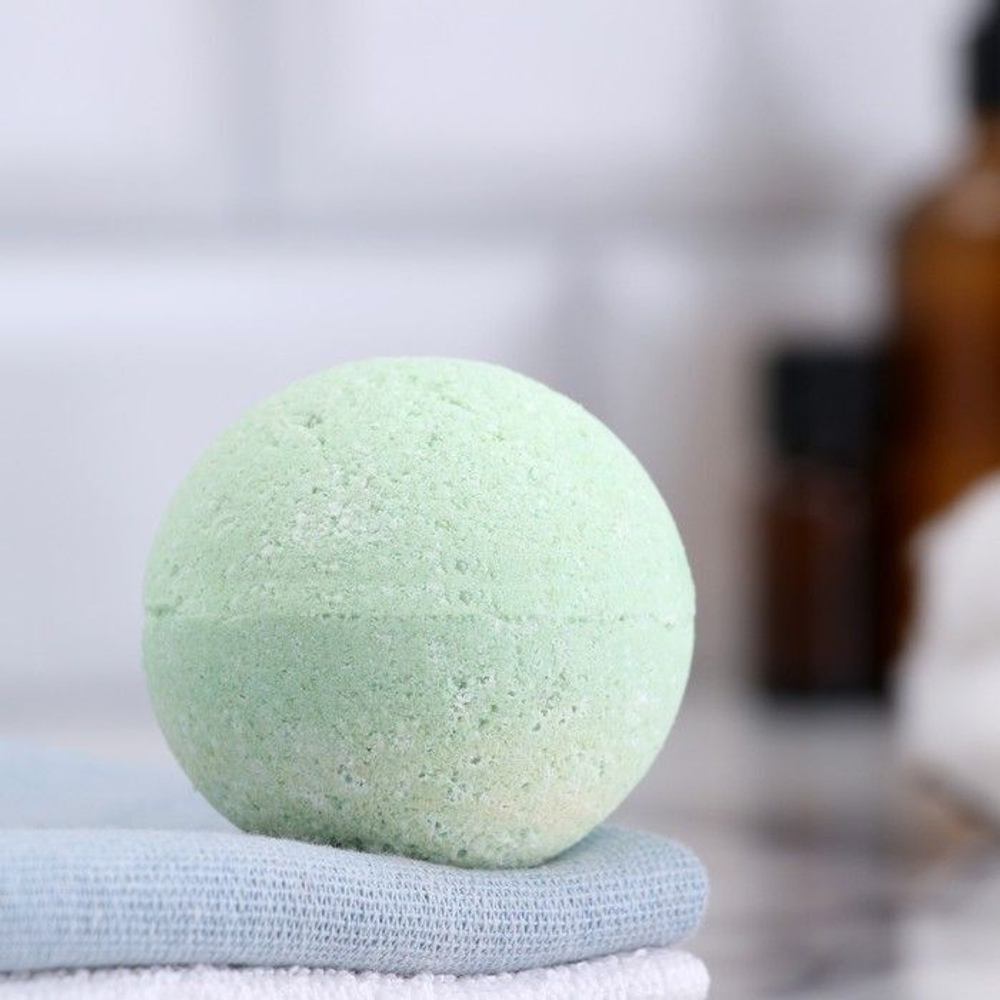 Бомбочка для ванны с морской солью Хвойный лес - 130 гр. (Цвет: не задано)