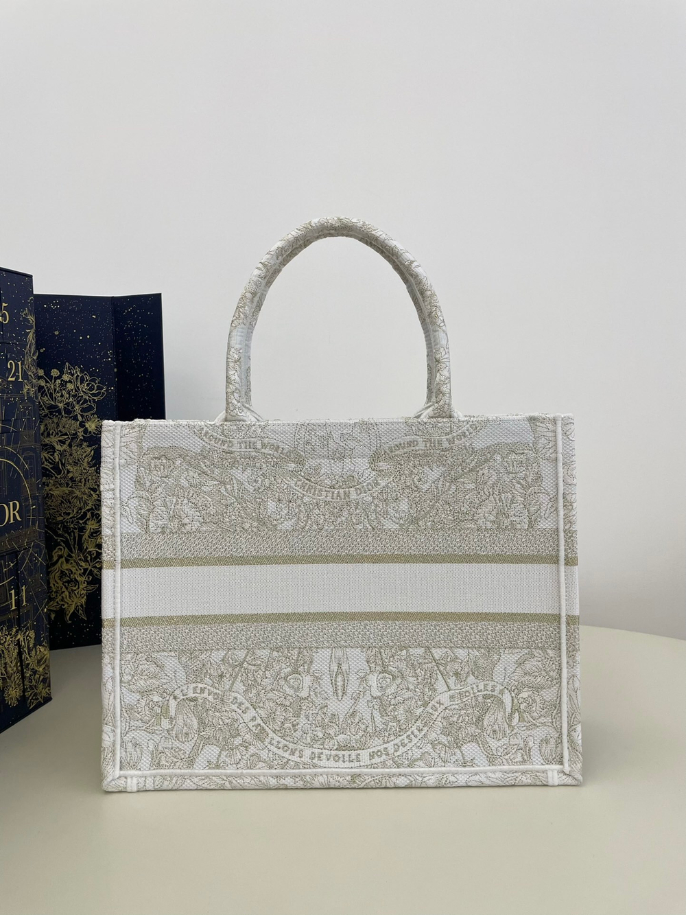 Christian Dior Book Tote 36 cm