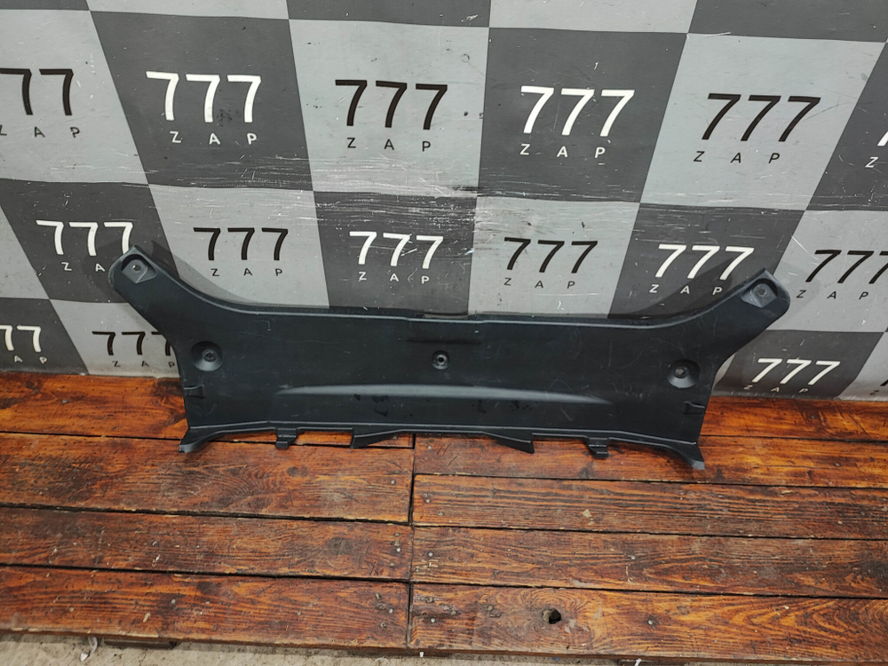 Кожух замка багажника Toyota Camry (XV50) 11-18 Б/У Оригинал 5838733111