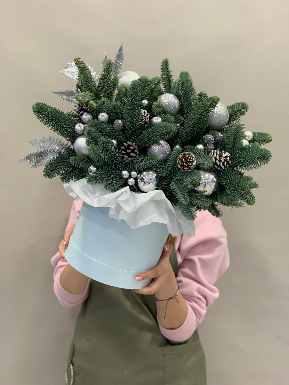 Шляпная коробка Серебро