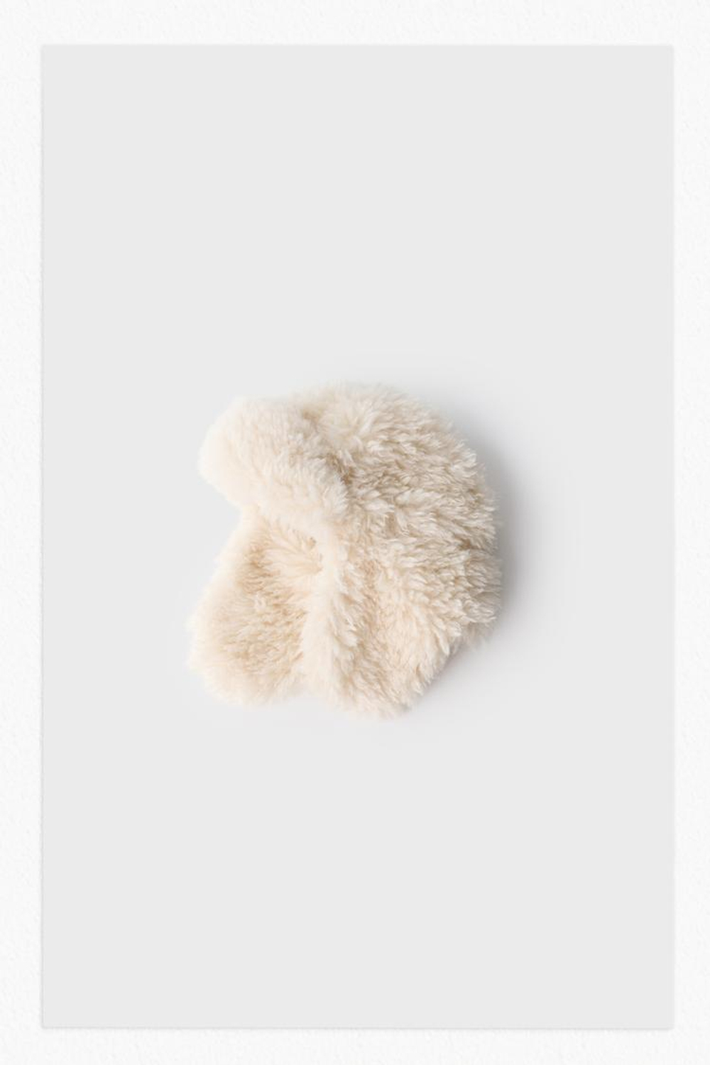 ZARA ШАПКА-УШАНКА, ЦВЕТ ЛЬДА