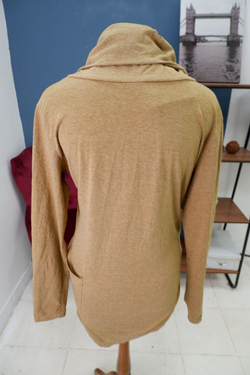 Джемпер интересный 46 размер