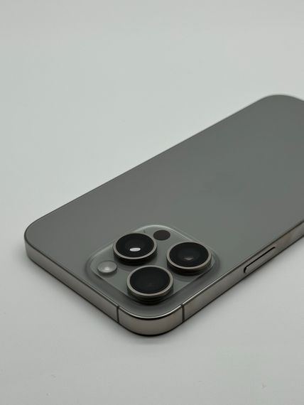 iPhone 15 Pro max 256gb Natural