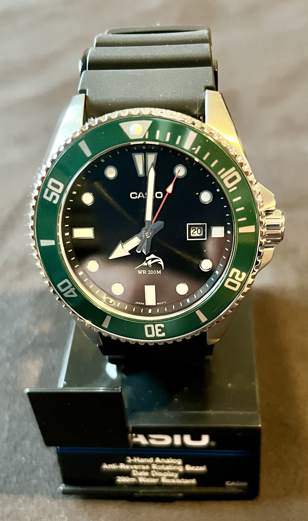 Часы наручные CASIO MDV106B-1A3VCF, зеленые