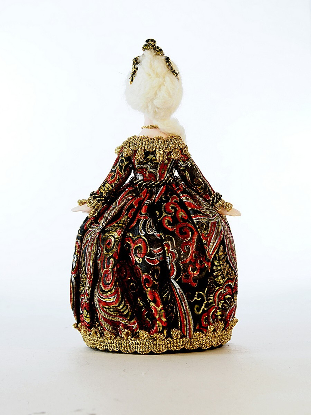 Кукла-шкатулка коллекционная фарфоровая Дама в костюме 18 века