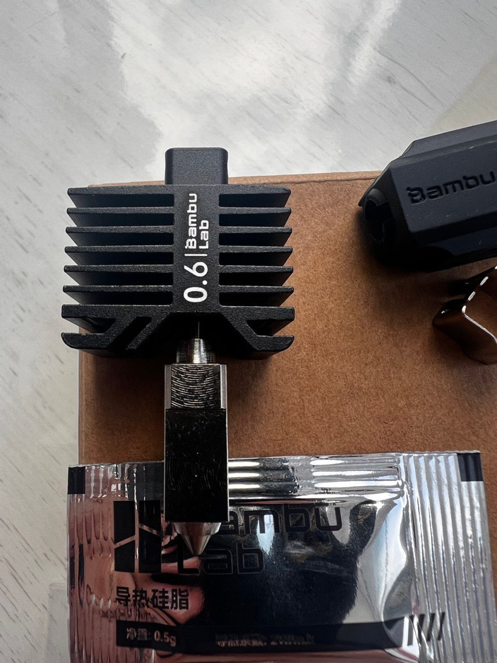 Хотэнд с соплом 0,6 мм из закаленной стали для 3Д принтера Bambu Lab X1 Series & P1 Series (FAH005-N-1)